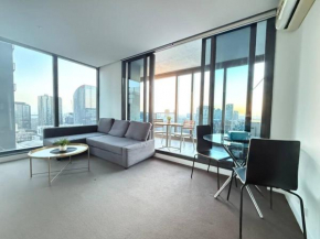 Astonishing 2B2B UpperWestSide Residence Opposite Southern Cross Station